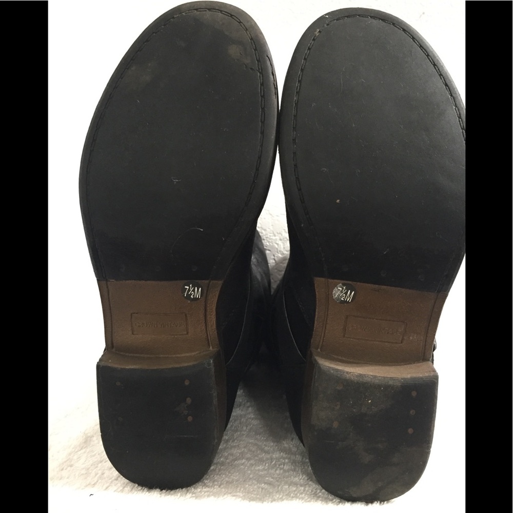 Suede material black boots - Picture 3 of 6